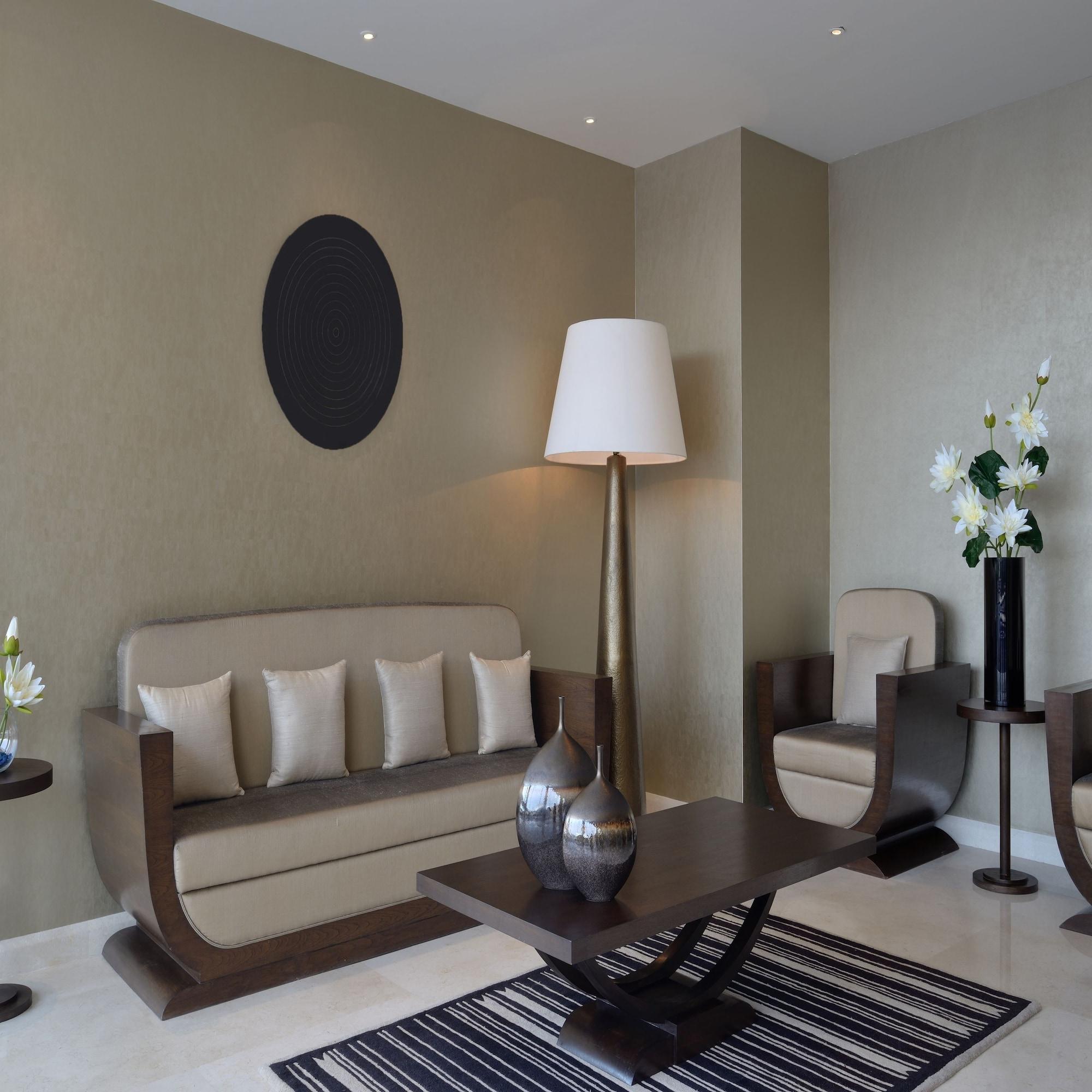 טירופאטי Marasa Sarovar Premiere מראה חיצוני תמונה A 3D rendering of a living room
