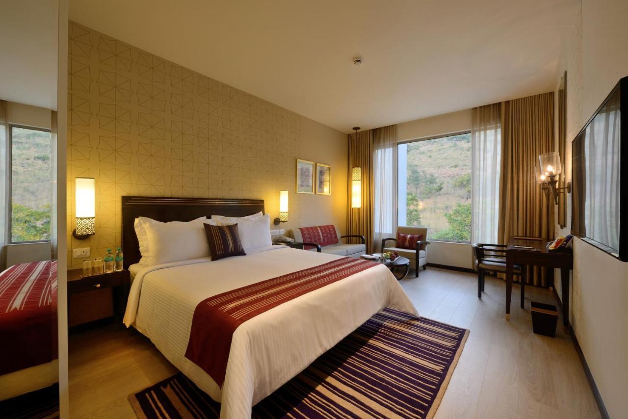 טירופאטי Marasa Sarovar Premiere מראה חיצוני תמונה Deluxe Room
