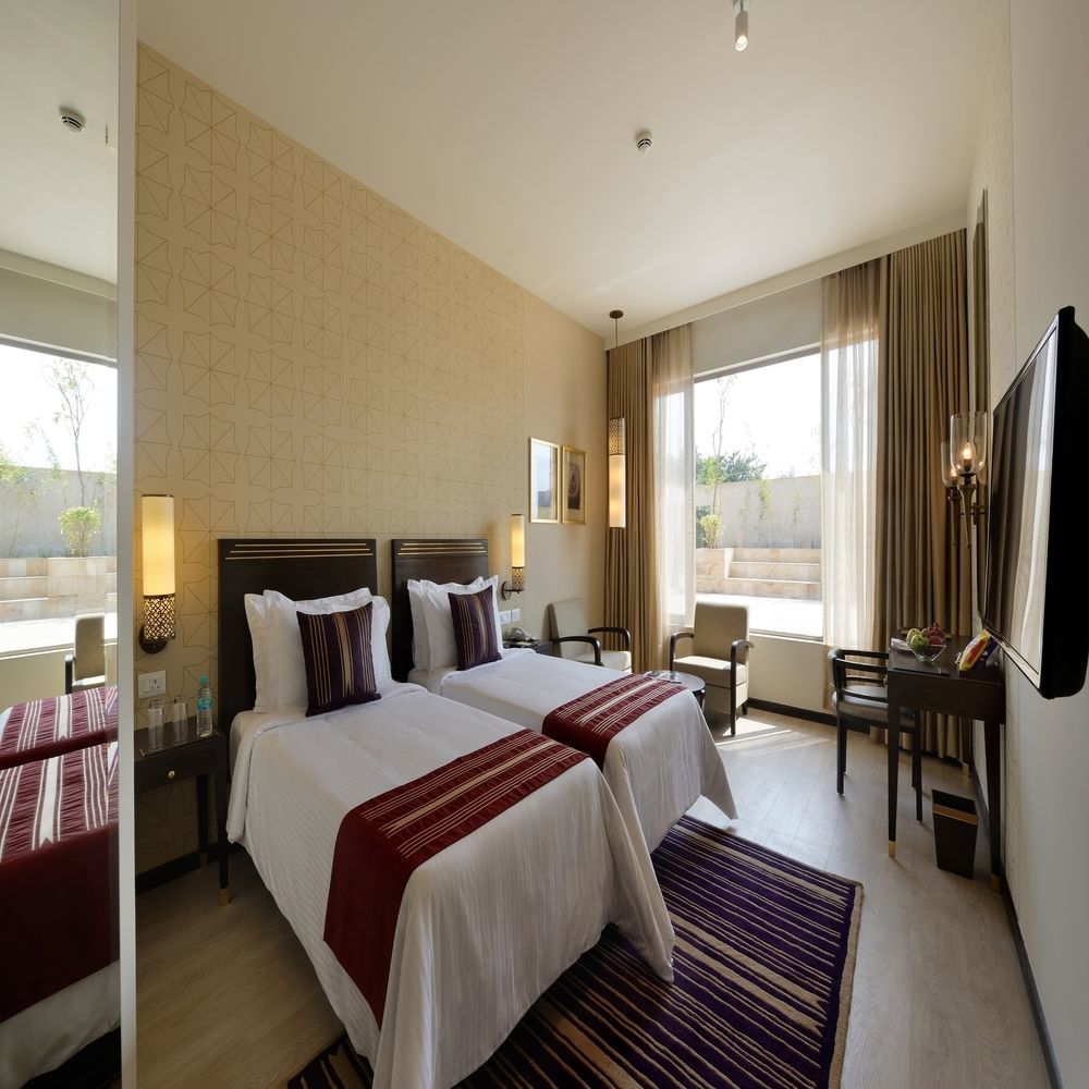 טירופאטי Marasa Sarovar Premiere מראה חיצוני תמונה A room at the Taj Bengal