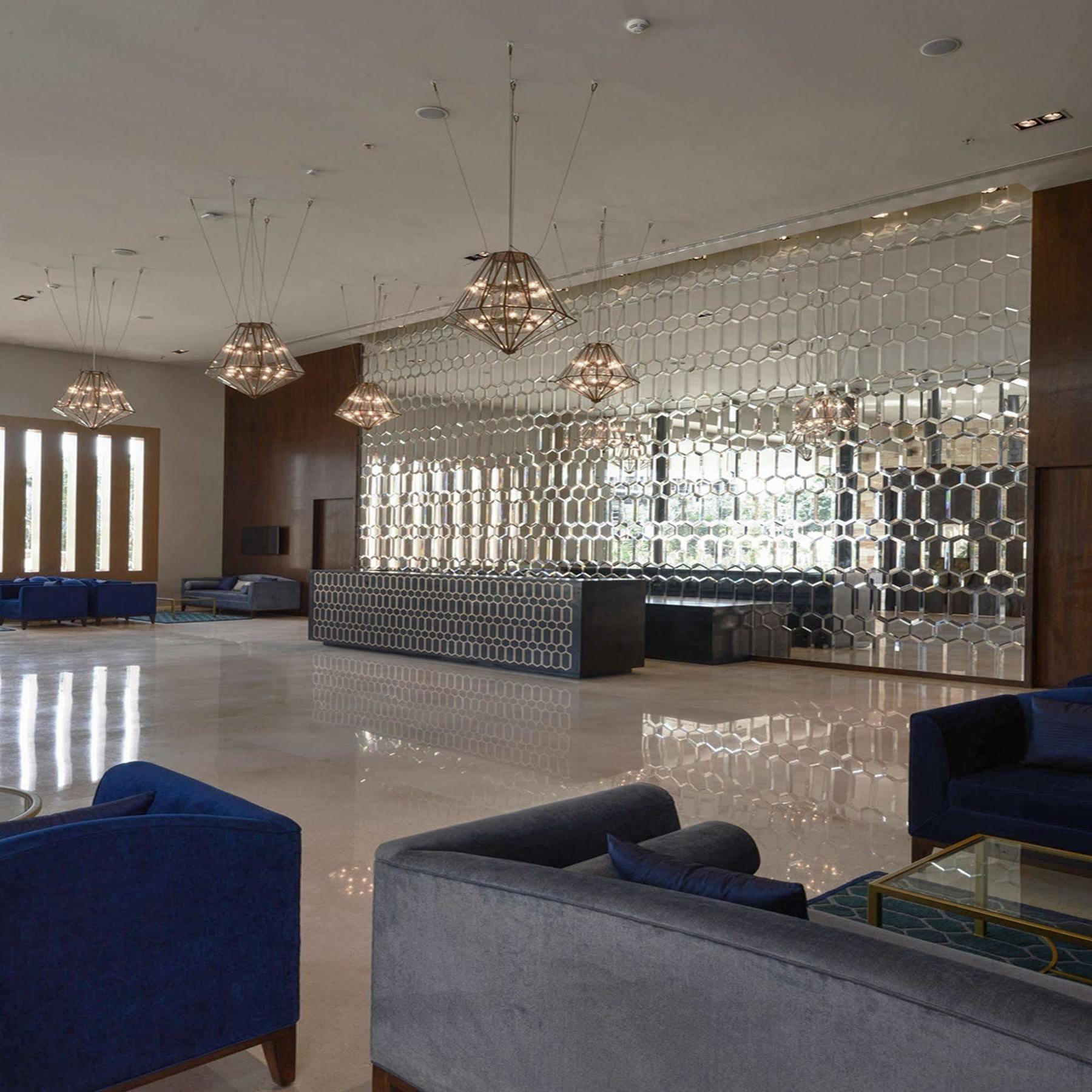 טירופאטי Marasa Sarovar Premiere מראה חיצוני תמונה The lobby of the hotel